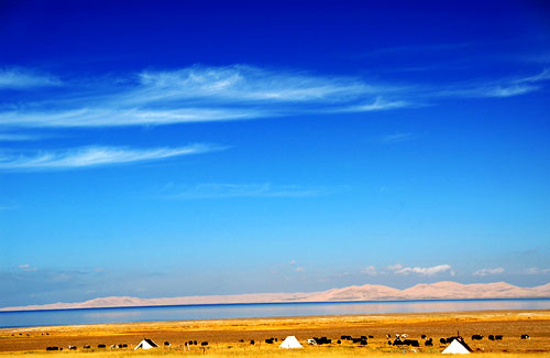 Veduta del Lago blu (Qinghai), nel Tibet